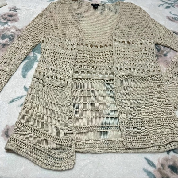 Crocheted duster - Picture 2 of 4